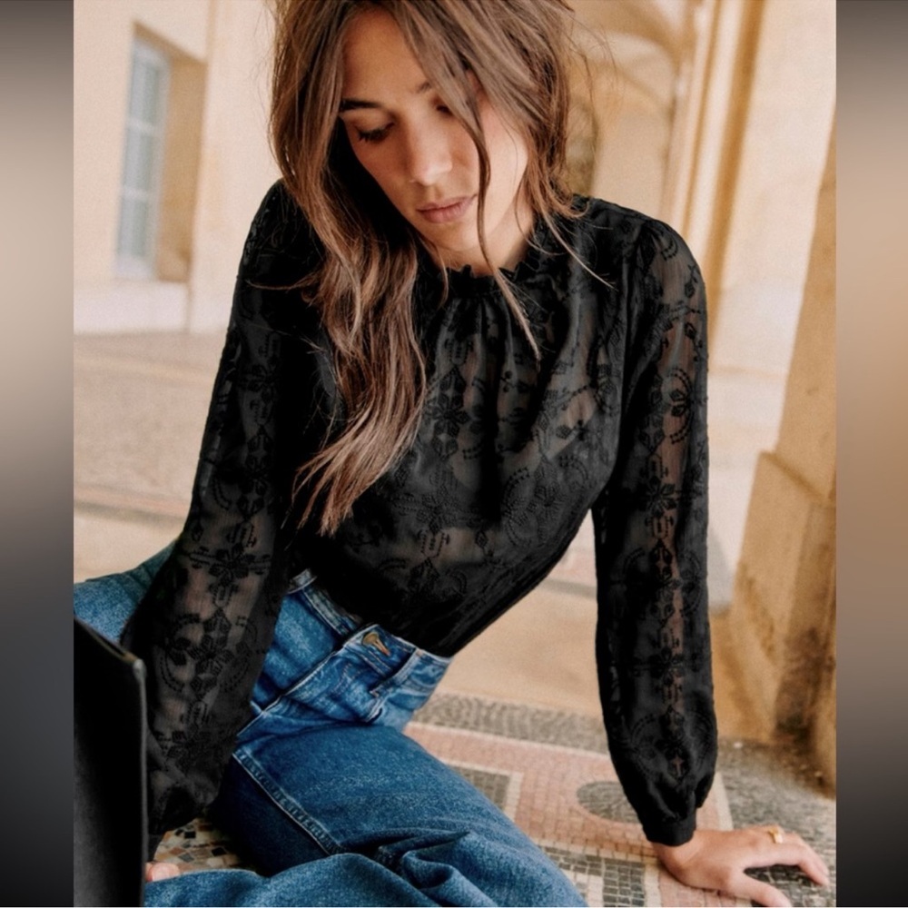 ⭐️Sezane Valentine Blouse Black 34⭐️
